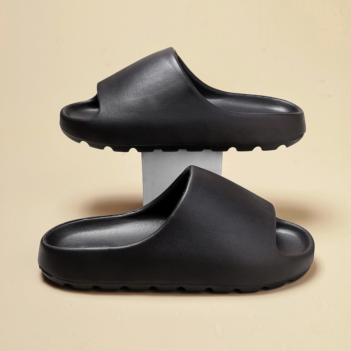 Women's Monochrome Slides