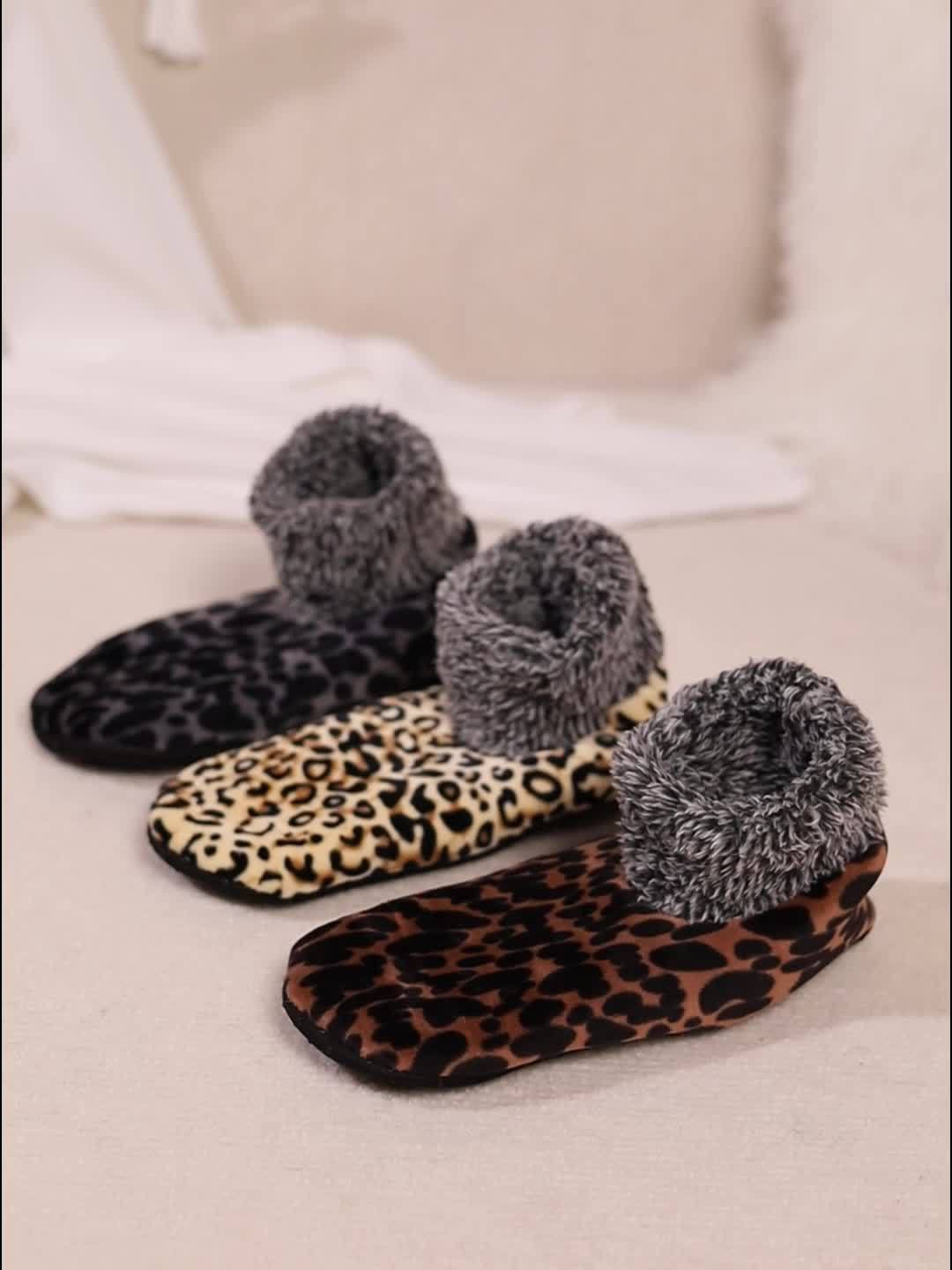 4 Pairs - Women's Winter Leopard Slipper Socks - Thickened Velvet - Warm House Shoes - Soft &amp; Cozy for Indoor Use