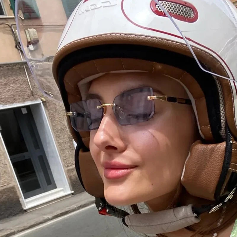 Retro Fashion Rimless Sunglasses - Classic Small Square Shades