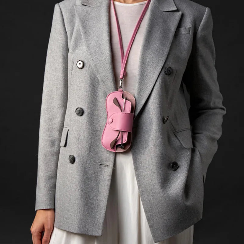 Portable Sunglasses Storage Bag - Hanging Glasses Case - PU Leather - Glasses Holder - Protective Sleeve with Lanyard for Travel