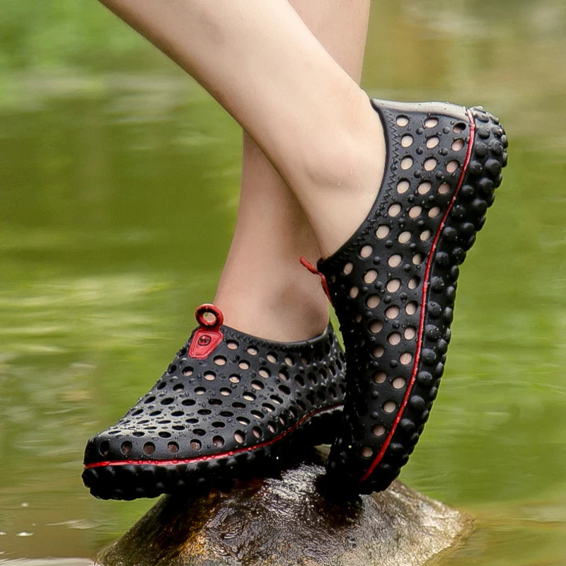 Men's Outdoor Light Aqua Shoes/Beach Shoes Multi-functional Breathable Sandal - Sizes: 35-45