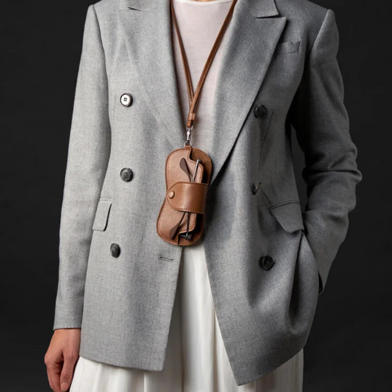 Portable Sunglasses Storage Bag - Hanging Glasses Case - PU Leather - Glasses Holder - Protective Sleeve with Lanyard for Travel