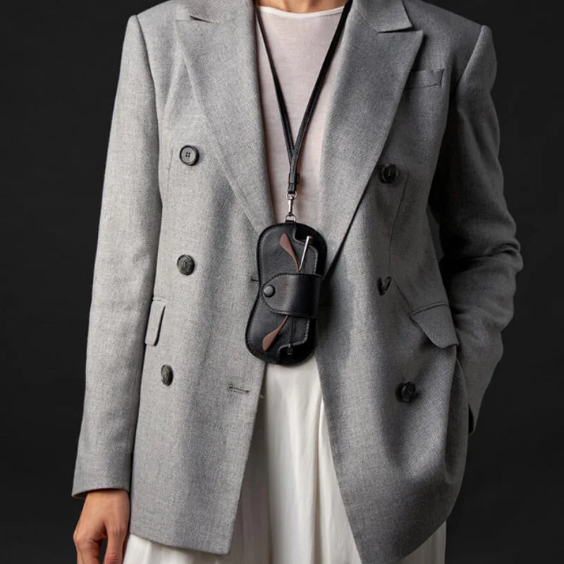 Portable Sunglasses Storage Bag - Hanging Glasses Case - PU Leather - Glasses Holder - Protective Sleeve with Lanyard for Travel